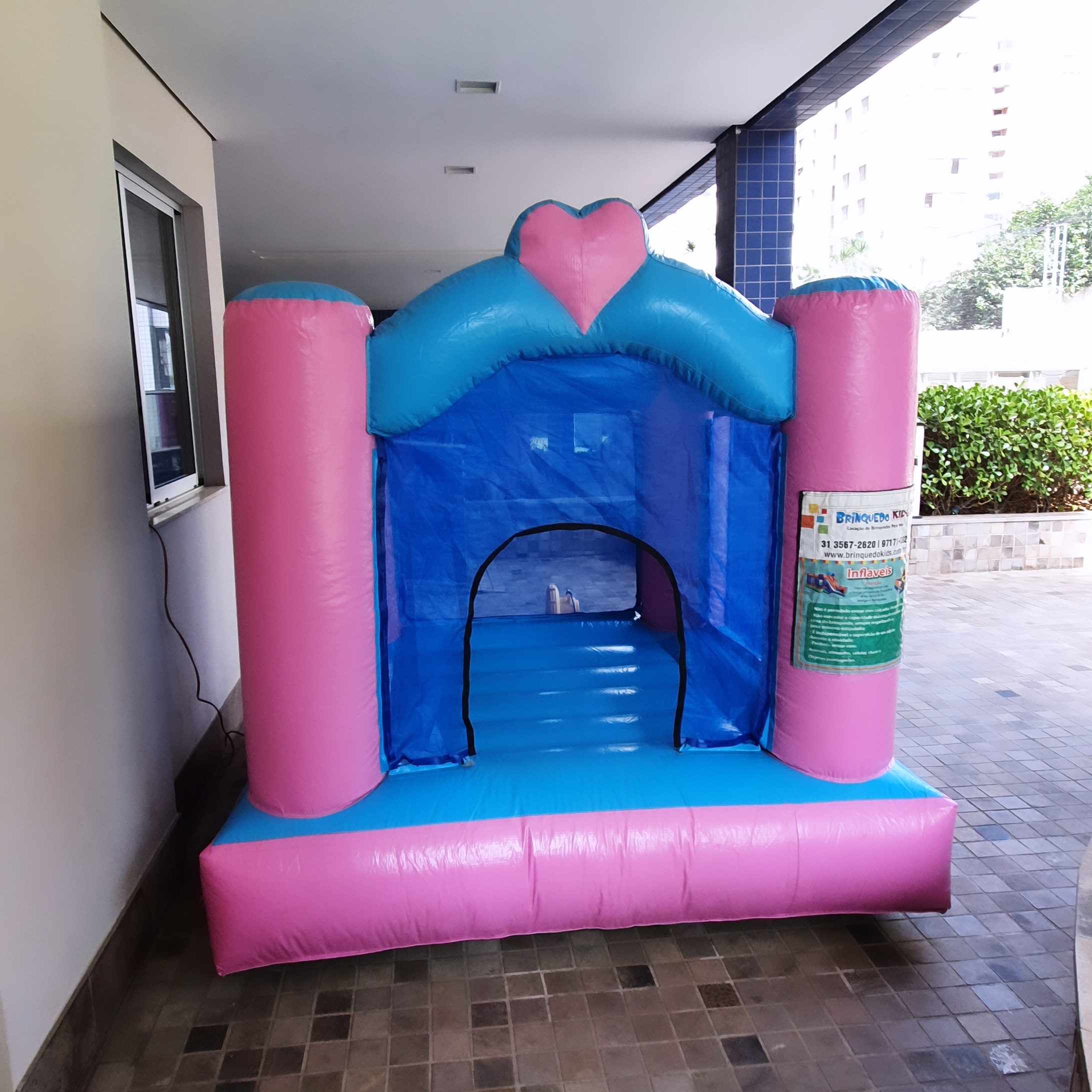 Aluguel de Mini Pula-Pula Coração em BH