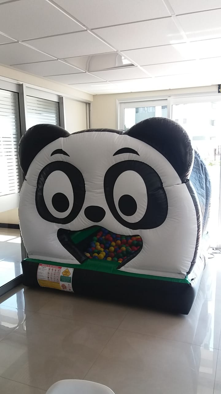 Aluguel de Piscina de Bolinhas Panda em BH