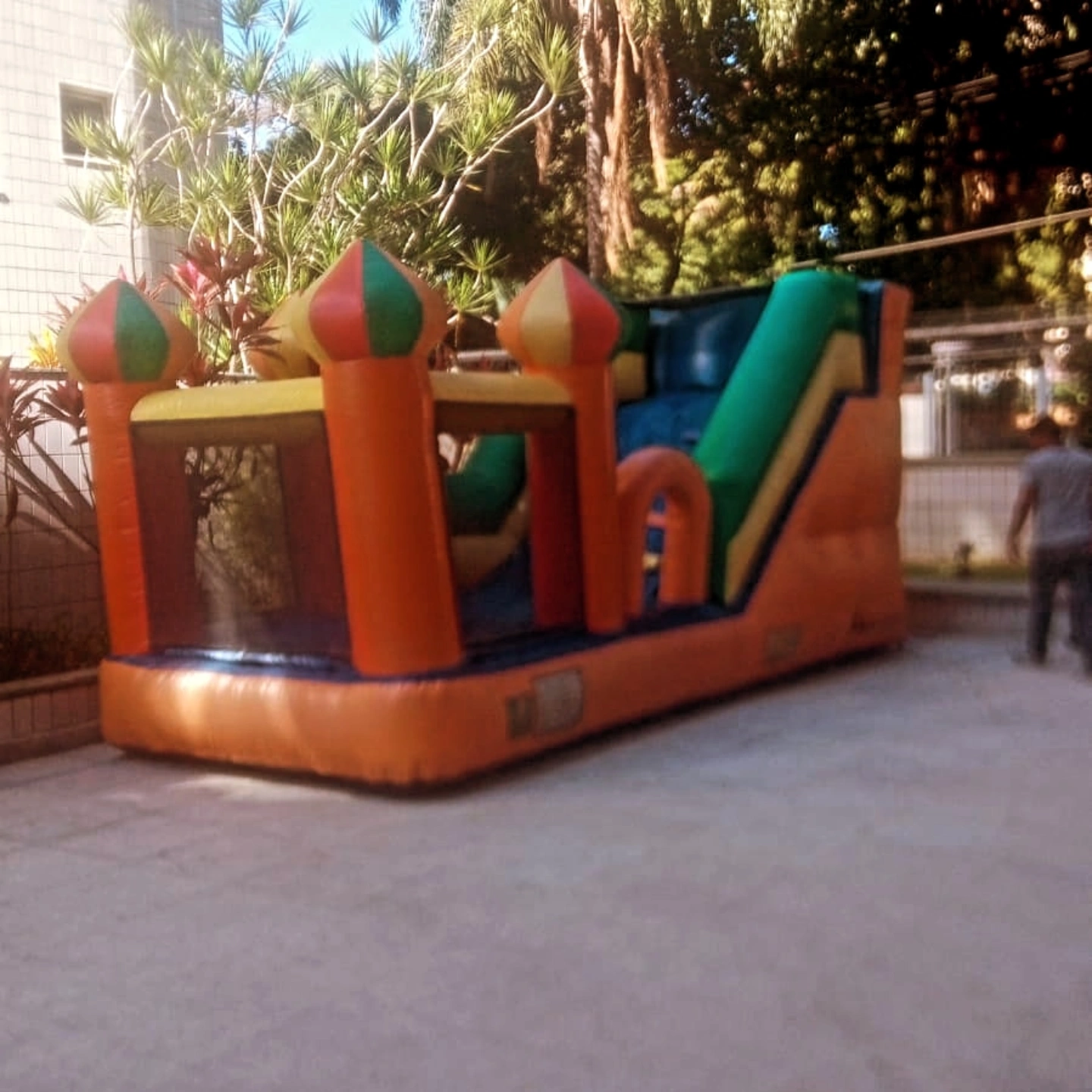 Aluguel de Tobogã com Piscina de Bolinhas em BH